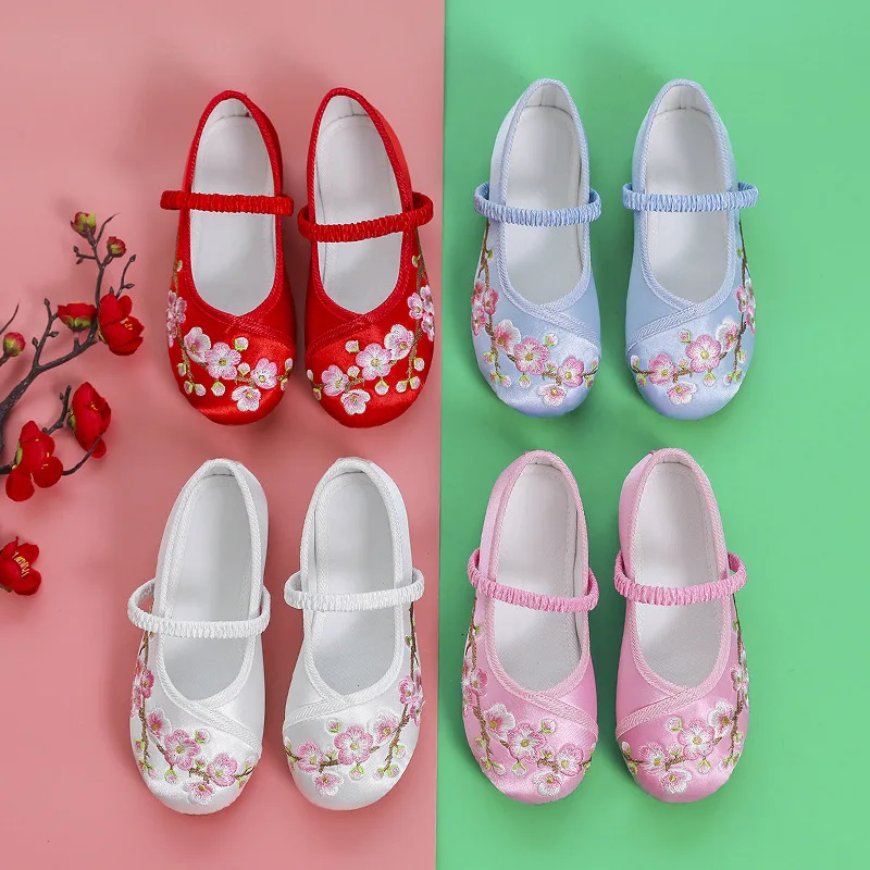 Soft-soled children's cloth shoes 2-10years old Kids Shoes Girls Flowers Embroidered Princess Shoes Pink White Red Blue