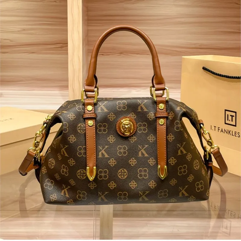 Ladies' Light Luxury Handbag 2026 New High-End Designer Retro Handbag Shoulder Bag Large Capacity Crossbody Bag Fashionable