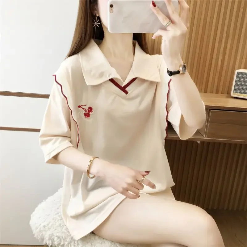Sommer Outfit Polo Neck T Shirt für Frauen Nette Frau T-shirt Günstige Tops mit Kragen Koreanischen Stil Kleidung Neue Original Synthetische