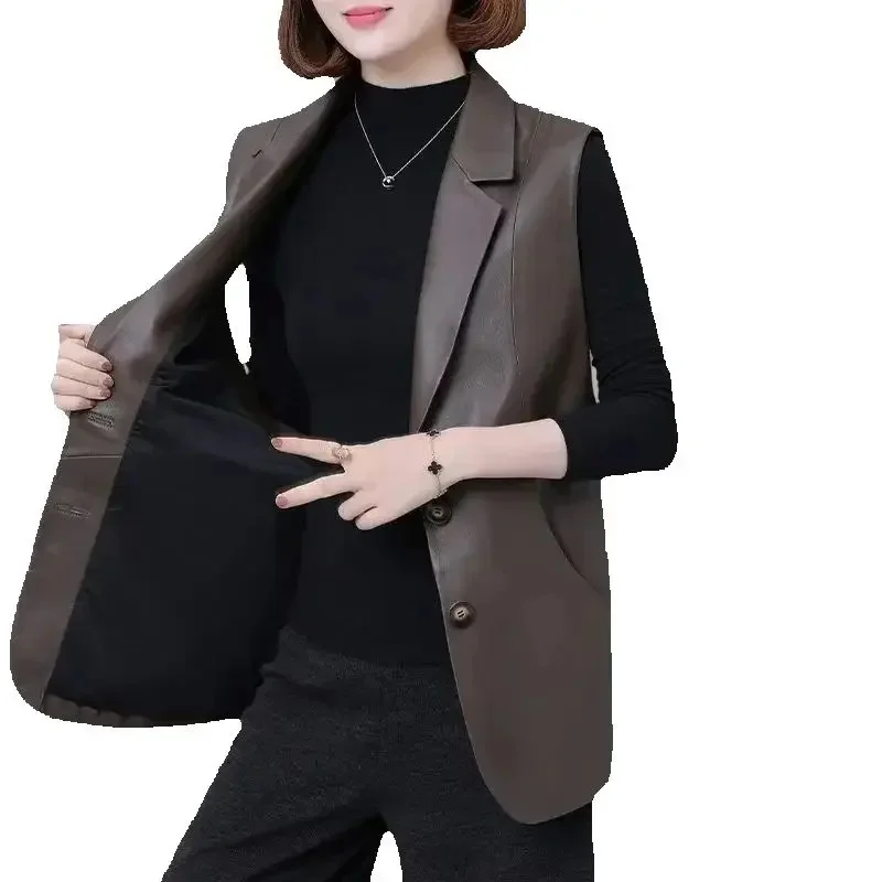 النساء سترات جلدية ضئيلة عادية بولي Leather سترة جلدية الإناث ملابس خارجية 2025New موضة أكمام صدرية سترة سوداء معطف المرأة