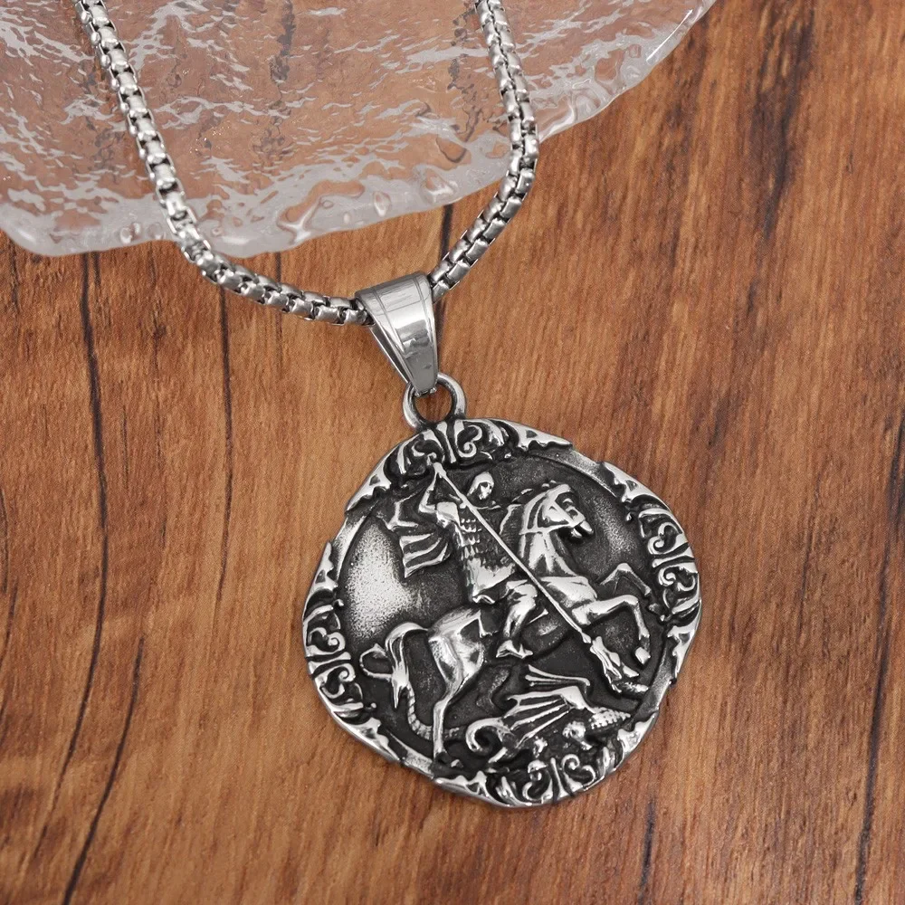 

New Vintage Medieval War Knight Pendant Charm Men's Necklace Christmas Gift Valentine's Day Gift Amulet Jewelry Accessories