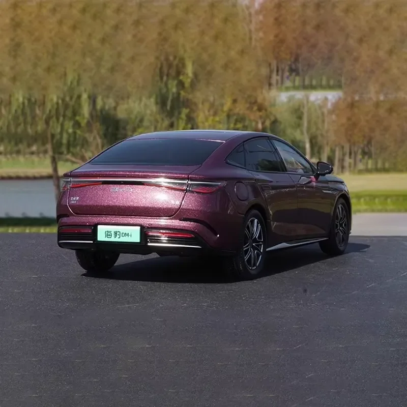 for BYD DM-i EV 2023 1:18 Diecast Alloy Car Model Realistic Simulation Static Display Collectible Gift Toy Finished Product