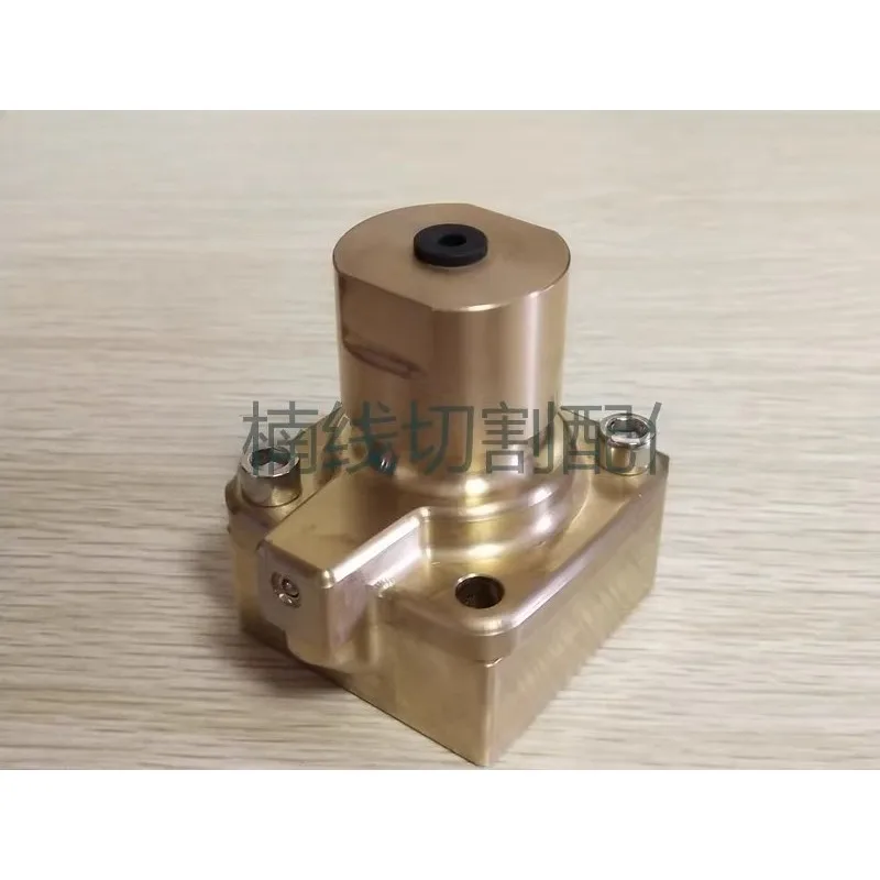 

Электромагнитный клапан 100432466 для электроэрозионного станка Charmilles Wire Cut