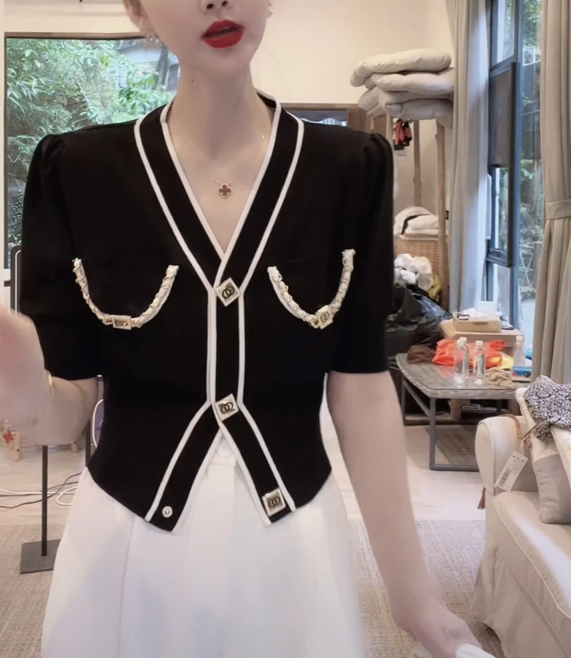 

Комплект: вязаный кардиган с V-образным вырезом и цепочкой, облегающая юбка-карандаш из нейлона, летний женский топ