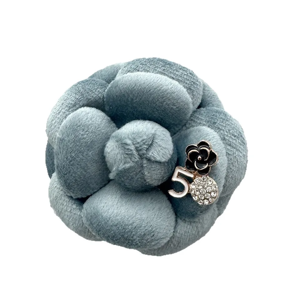 6cm New Velvet Camellia Brooch with High Quality Digital 5-Character Pins Autumn/Winter Coat Coat with Corsage