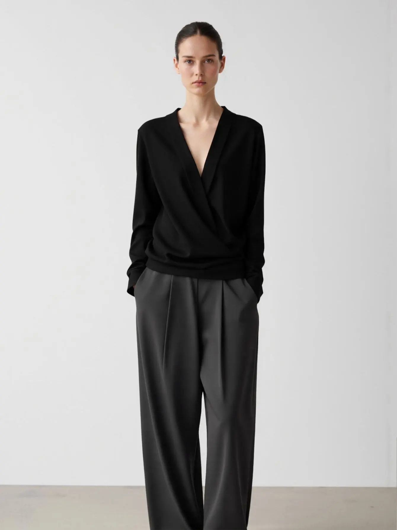 여성용 미니멀리스트 플레인 긴팔 브이넥 셔츠 레귤러 핏 데일리 베이직 가을 상의