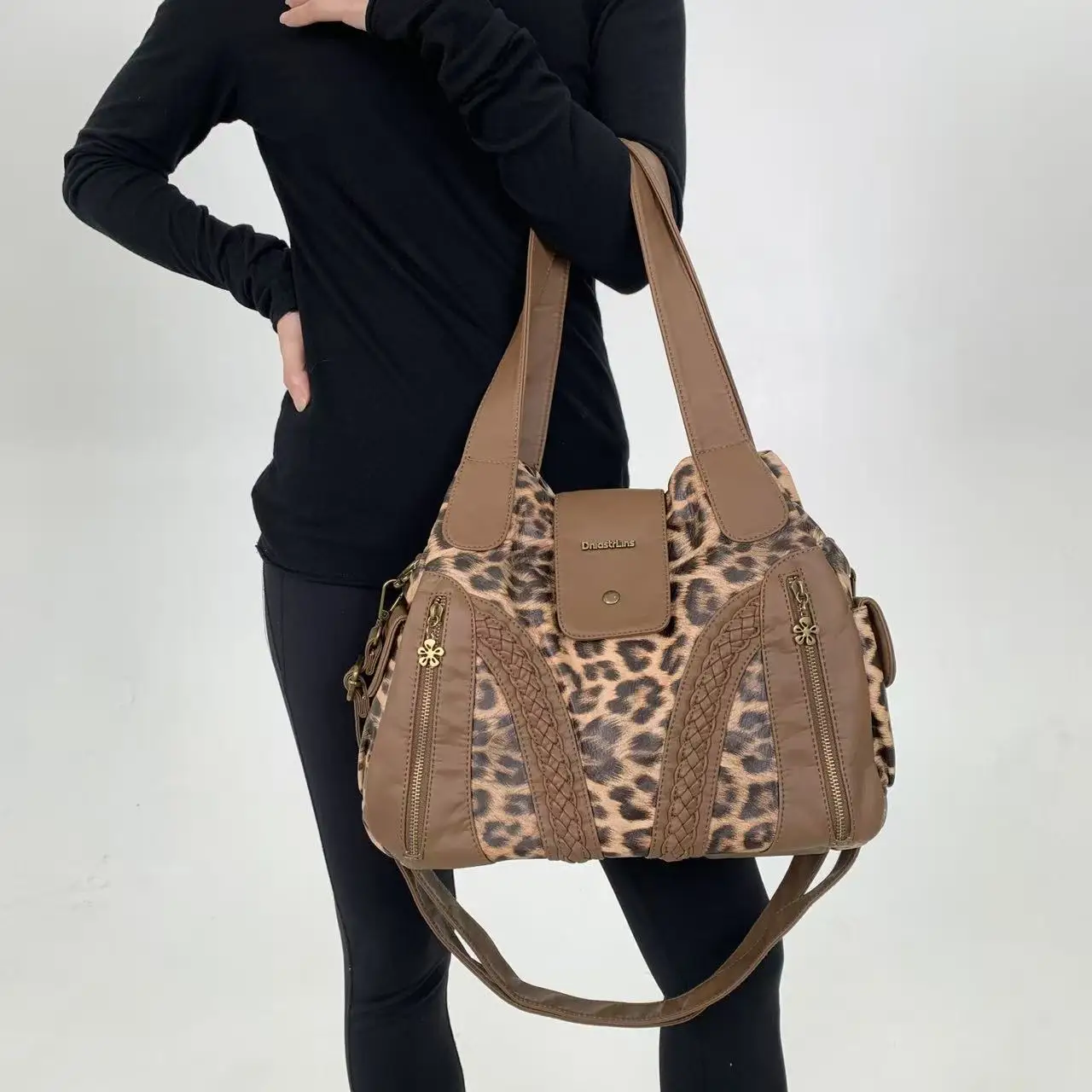 

Ladies' Maillard leopard print street personalized tote bag, large capacity spicy girl Y2K crossbody handbag