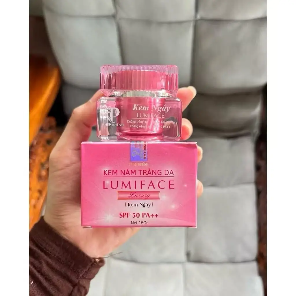 Vietnam face cream kem nam trang da (ngay dem )