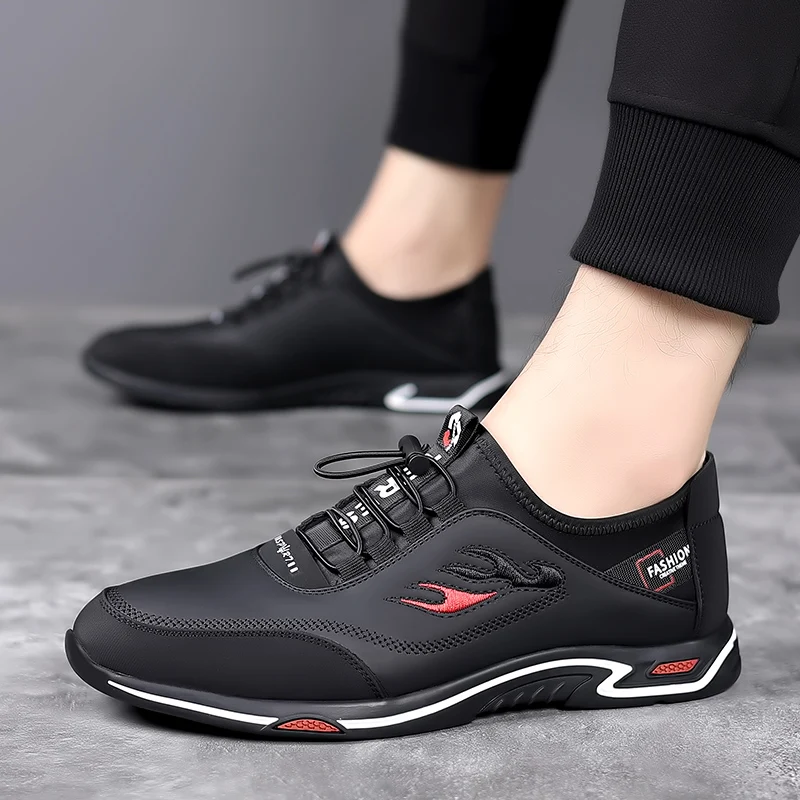 

New Fashion Men's Shoes Concise Soft Soled Men Casual Shoes Breathable Lace-Up Bottom Light Sneakers Male 2026 Tenis Masculi