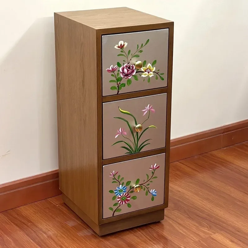Cream Medieval Style Storage Chest Modern Italian Design Locker for Living Room Bedroom Master Suite Simple Furniture