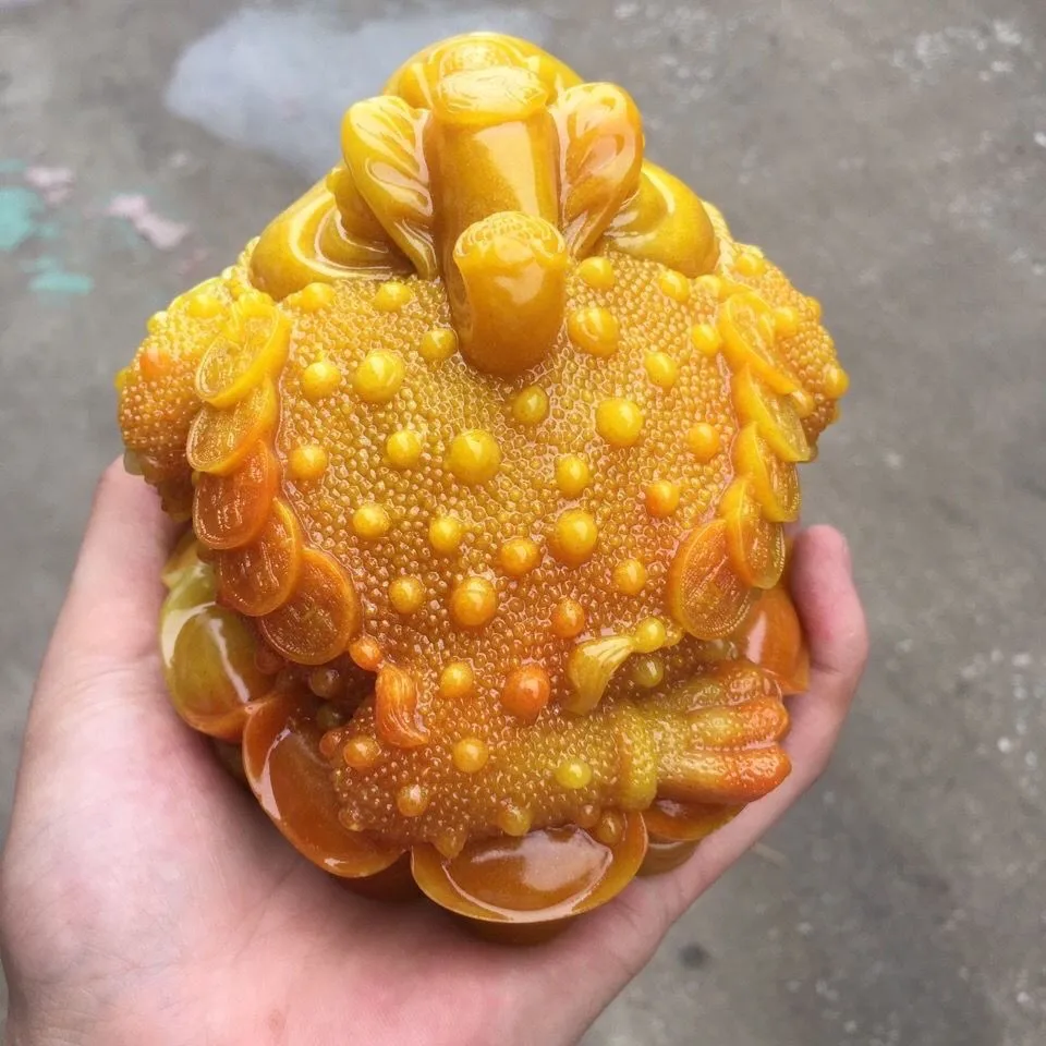 Natural Yellow Jade Three Legged Toad Money Frog Statue Home Office Decoration
