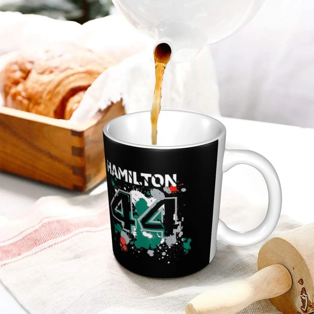 لويس هاميلتون 44 كوب مضحك أكواب القهوة السيراميك أكواب الشاي كوب حليب درينكوير هدايا للمرأة الرجل #3