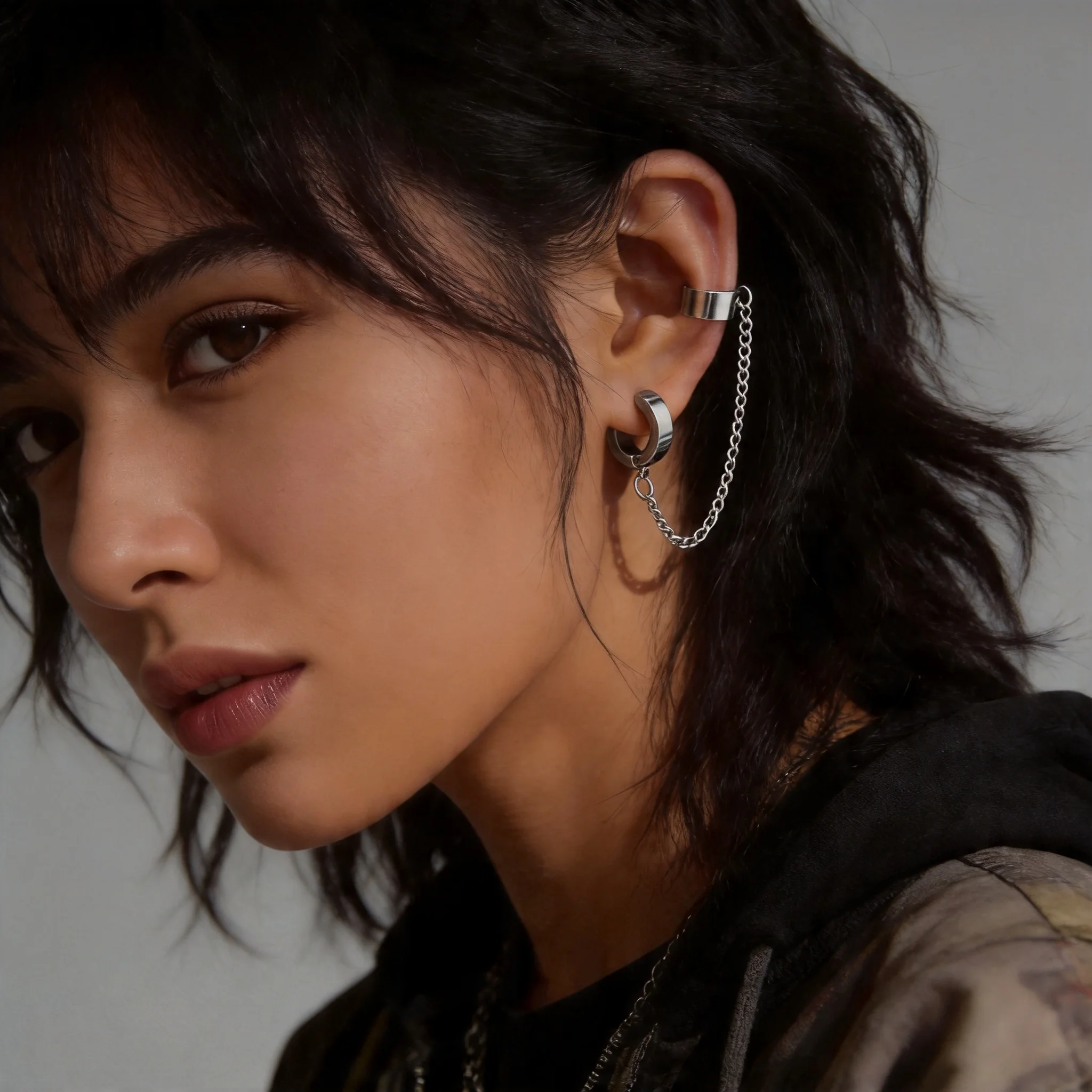 1 Stück Clip-Ohrringe mit Kette aus Edelstahl für Damen und Herren, Punk-Quasten-Ohrklemmen, schmerzfreie, nicht durchstechende, gefälschte Ohrringe, Schmuck – Detail 2