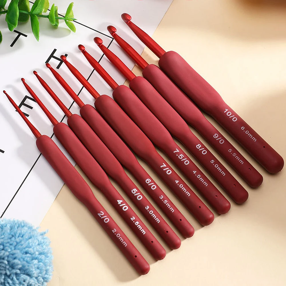 2mm-6mm Premium Aluminum Crochet Hooks with red Soft Rubber Grip Cushioned Handles Knitting Needles