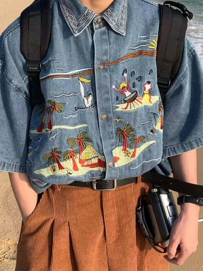 

American Retro Cartoon Embroidery Denim ort Sve irt Loose Casual Loose Summer Thin Neutral Sle Menswear Outerwear