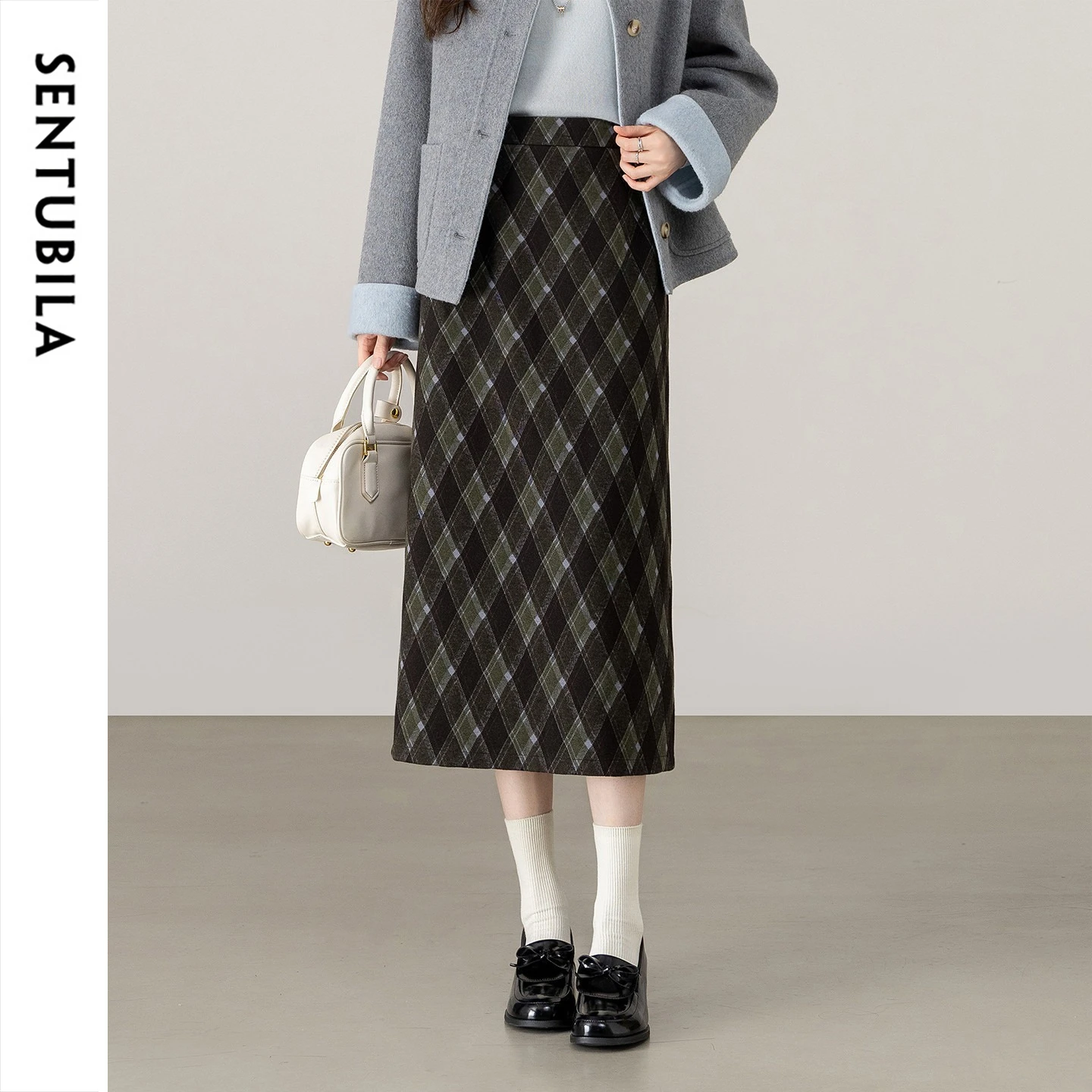 SENTUBILA Women's Midi Skirt 2026 Winter High Waist British Style Slim Vintage Commuting Thick Plaid Straight Skirt W64QF9186