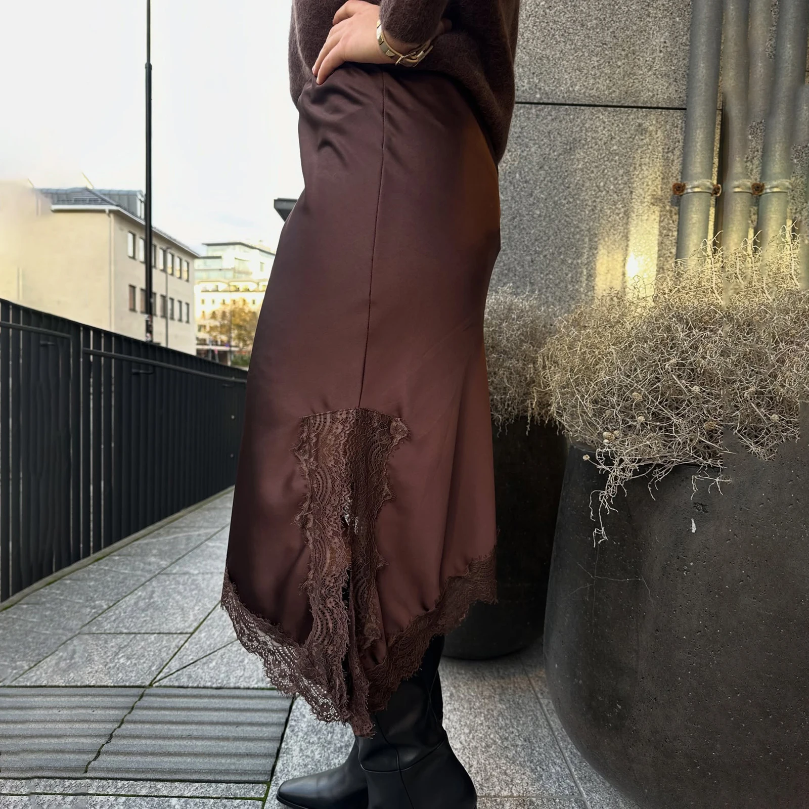 Vrouwen rok elastische taille kant patchwork onregelmatige zoom zijsplit casual uitgaan rokken