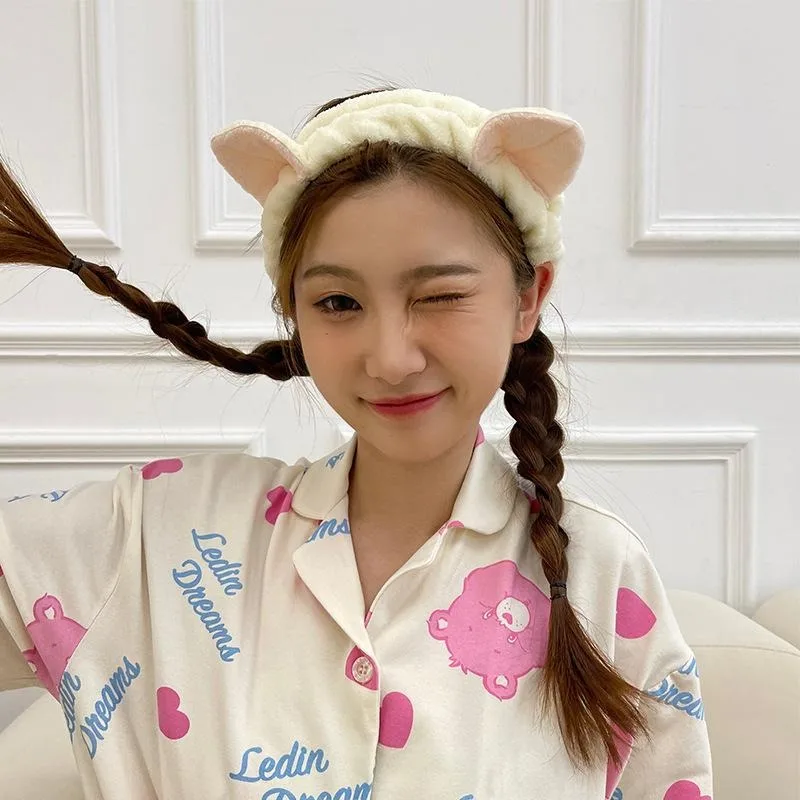 

Women's Coral Fleece Cat Ear Headband - Ultra-Soft Skincare & Makeup Accessory, Non-Slip Design for At - Home Use