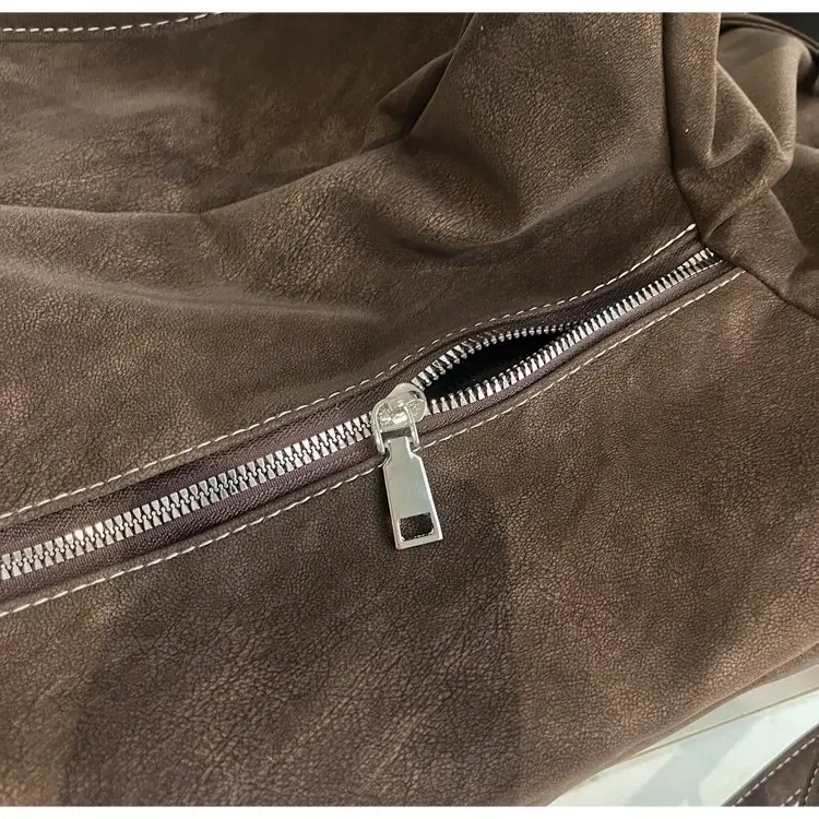 CEEKAY Damen Hobo-Tasche, dunkelbraun, Wildleder-Textur, große Schulterhandtasche, seitliches Schnallendetail, Reißverschluss, für den täglichen Pendelverkehr, lässig – Detail 25