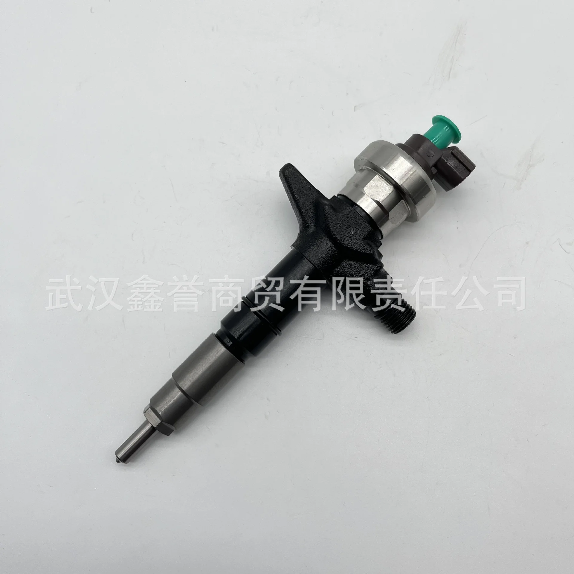 095000 -6100 8- 98055862 -0 مجموعة حاقن دينسو مناسبة لمحركات ديزل ايسوزو