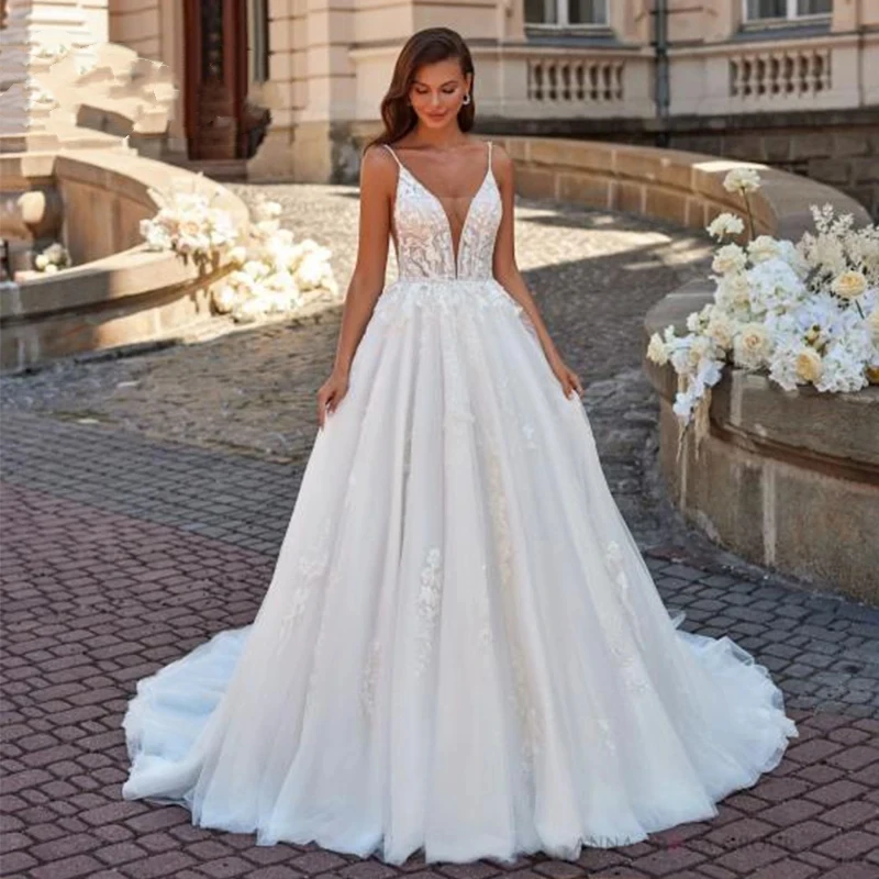 Exquisite Wedding Dresses Sexy A-Line V-Neck Bridal Gowns Lace Appliques Backless Robes For Bride Vestidos De Novia Cuatomized