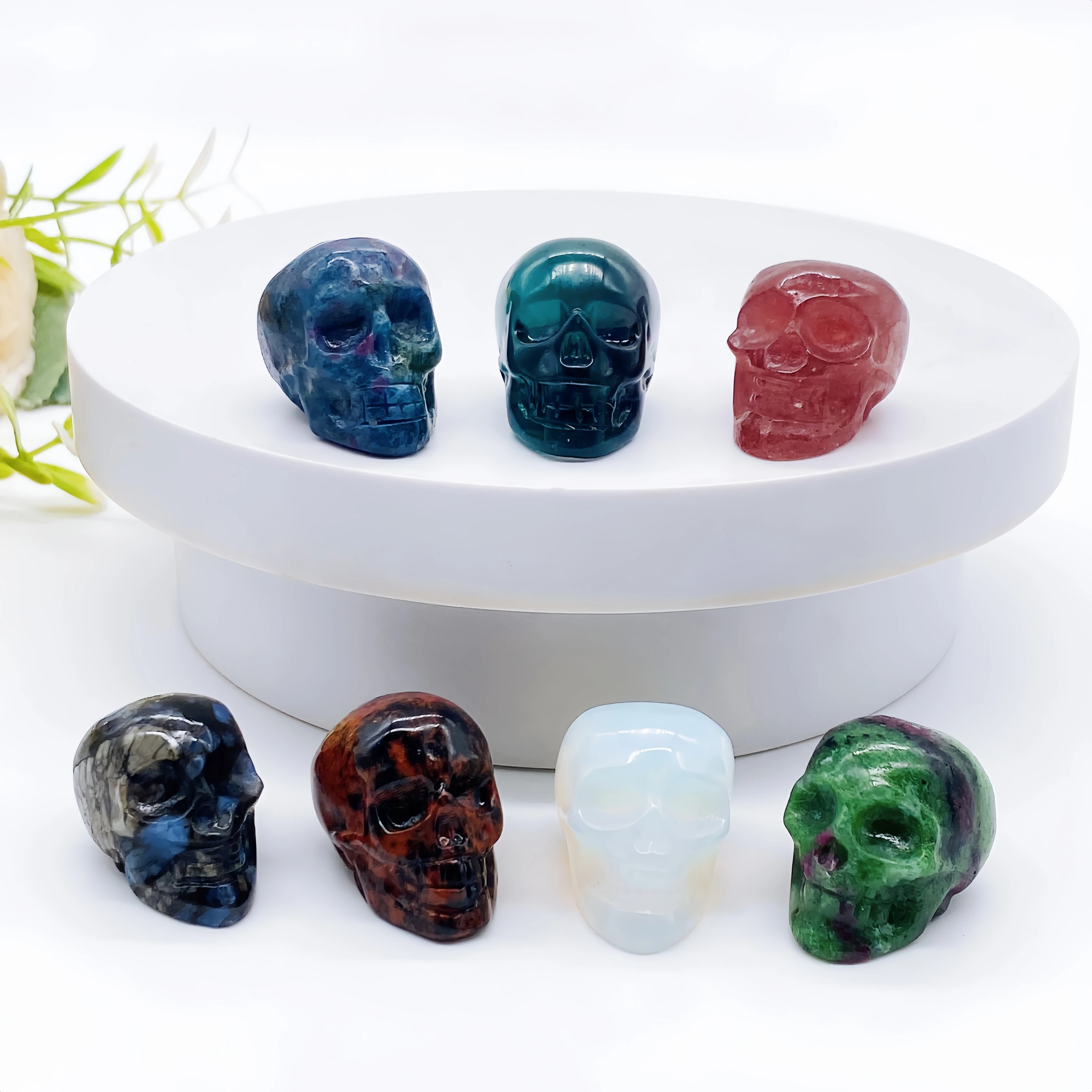 

30mm Natural Crystal Mini Skull Head Statue Quartz Stone Cranium Witchcraft Figurine Hand Carved Home Decor Halloween Gift