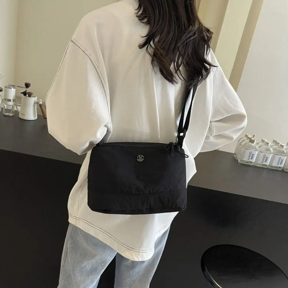 

Multi-functional Nylon Crossbody Bag Zipper Korean Style Waterproof Shoulder Bag Solid Color Niche Design Small Phone Bag Girls