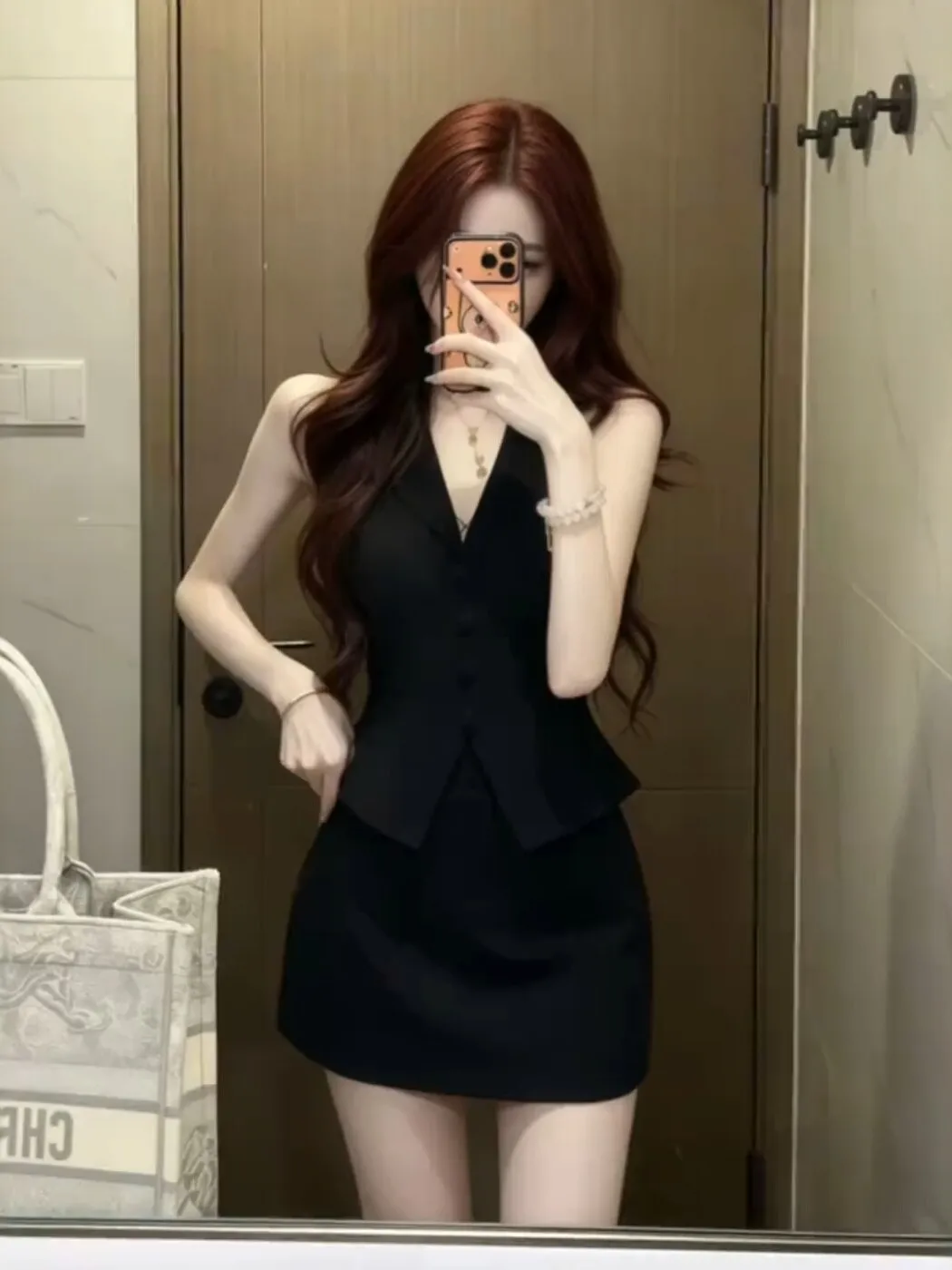 

Elegant Black Sleeveless Vest And Short Skirt Set Women's Fashion Summer High Waist Slimming Outfit V-Neck Half Zipper Closure