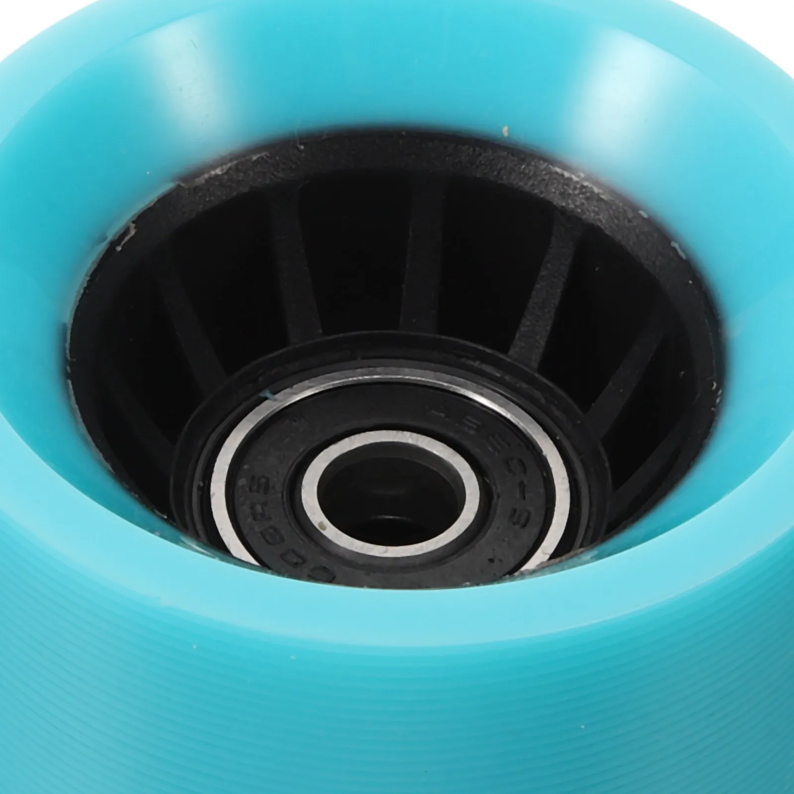 

4Pcs Replaceable Skate Wheels Premium Roller Skating Accessories Compatible with Most Roller Skates Extended Lifespan Smooth