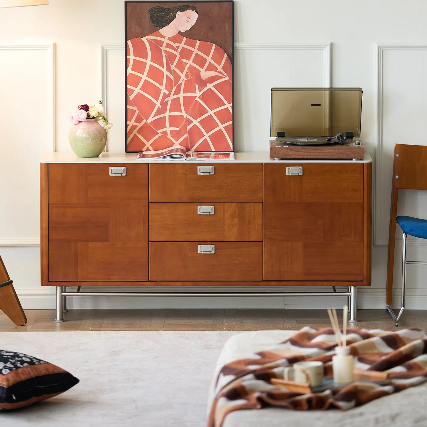 Pure solid wood chest, living room against the wall, locker, bedroom, entrance cabinet