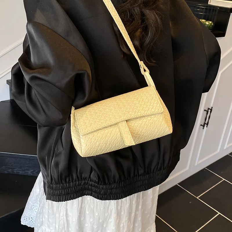 

2025 Premium Underarm Bag Trendy Solid Color Shoulder Purse for Women Fashionable Crossbody Tote Minimalist Versatile Work Bag