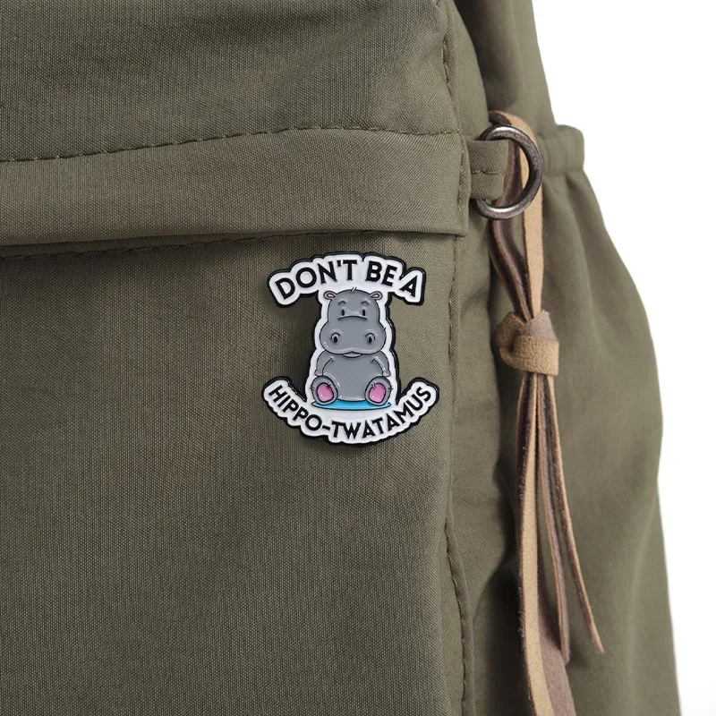 شارة معدنية فرس النهر الكرتون ، سلسلة حيوان لطيف ، دبابيس الرسالة الإنجليزية ، الإكسسوارات ، هدية بالجملة للأصدقاء #6