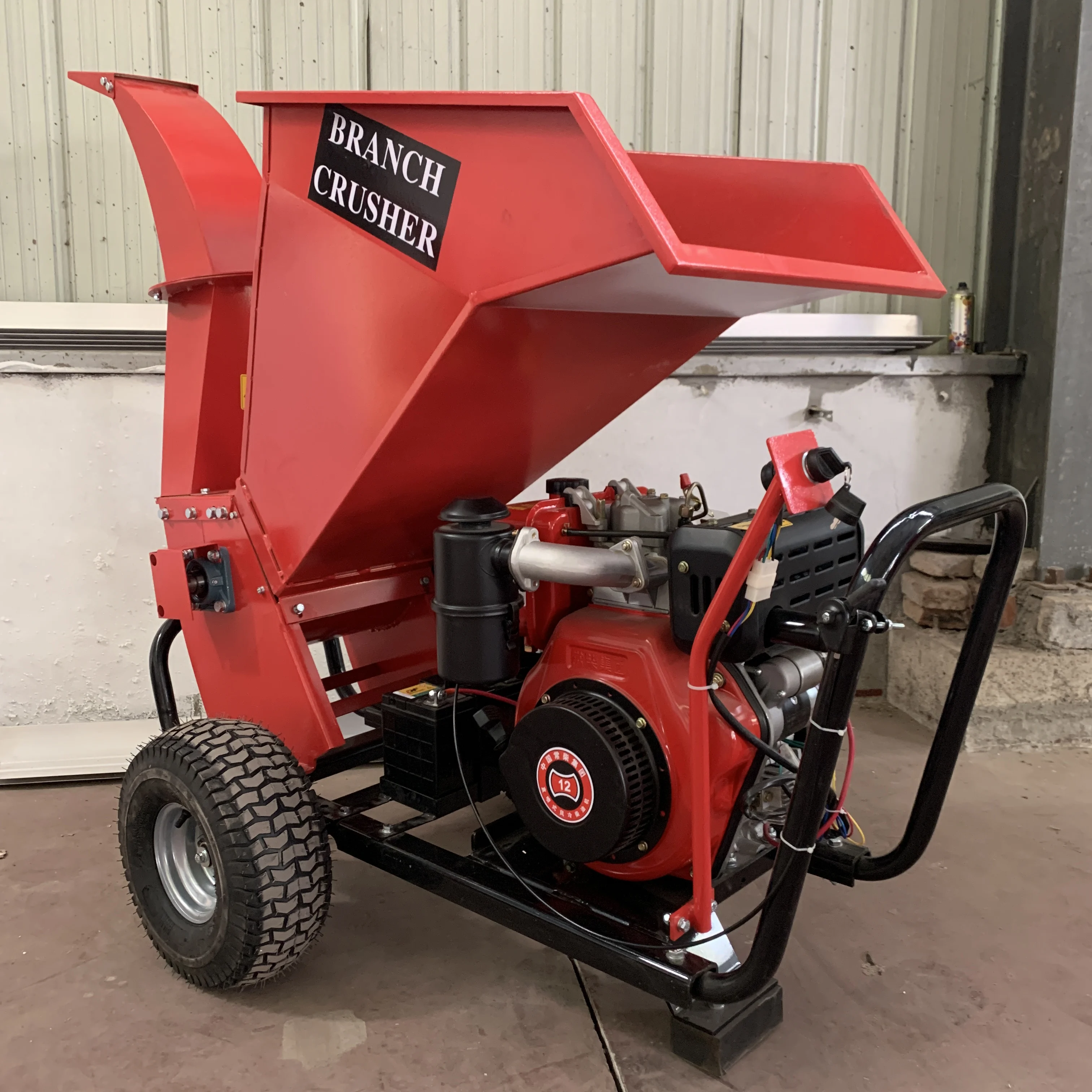 Superfast self feeding 15 petrol powered wood chipper shredder/wood chipper/ATV wood chipper