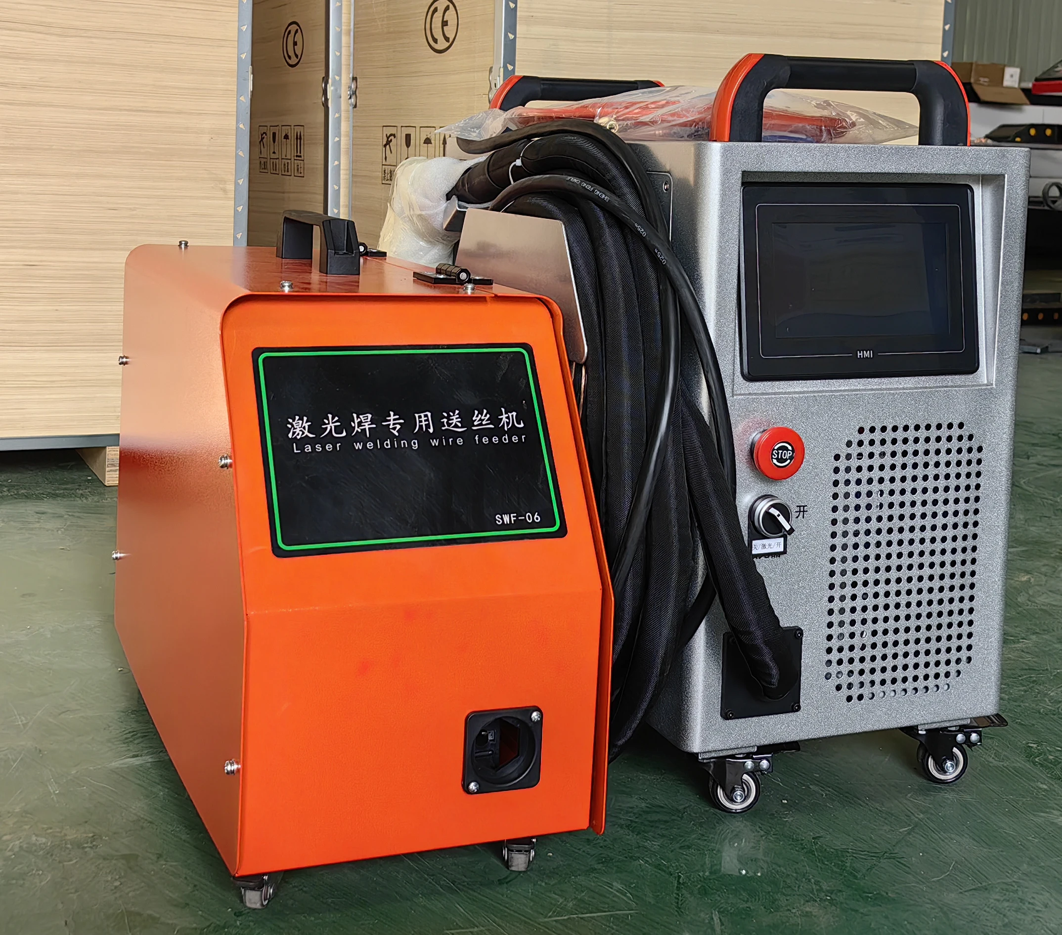 

Handheld Air Cooling 3-in-1 Laser Welder 800W-2000W MAX|RAYCUS for Metal Welding Cleaning Cutting