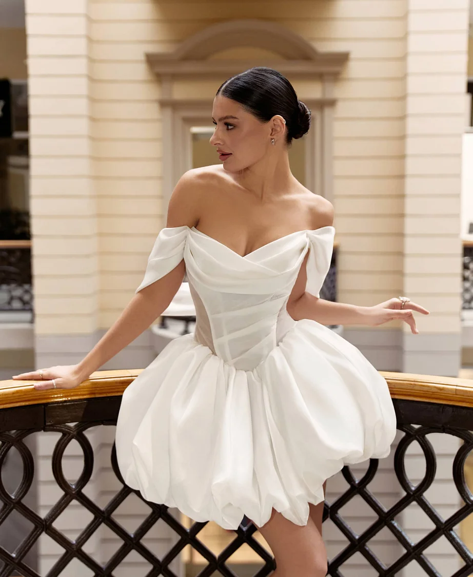 فساتين نسائية مكشوفة الكتف لحفلات العودة للوطن على شكل قلب من الساتان بطول قصير فساتين كوكتيل قصيرة للحفلات الراقصة