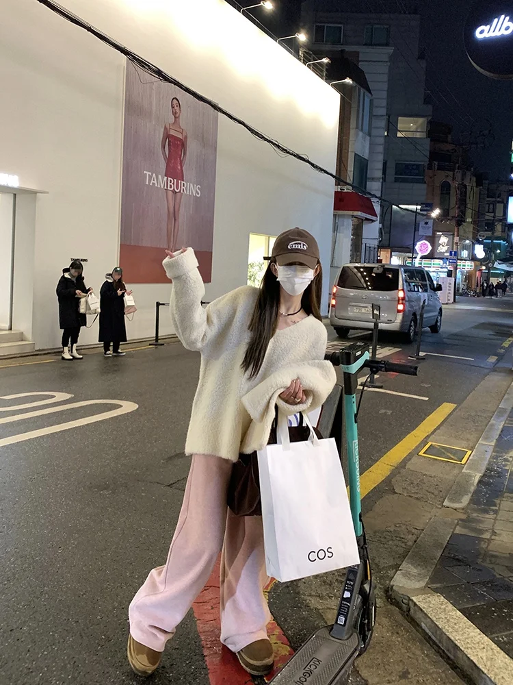 

Утепленный шерстяной свитер с V-образным вырезом, плотной вязки, создающий уютное ощущение, с круговым узором, для молодых женщин, для повседневной носки