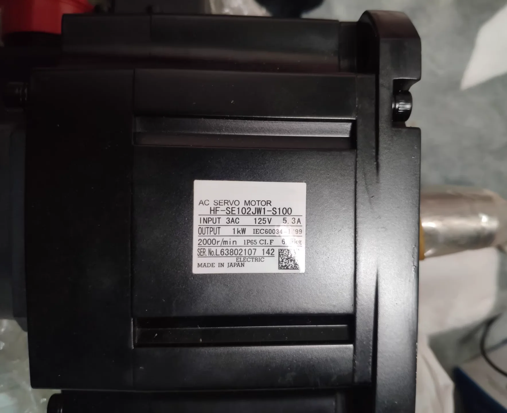 HF-SE102JW1-S100 Brand New Servo Motor Original Genuine，Fast shipping