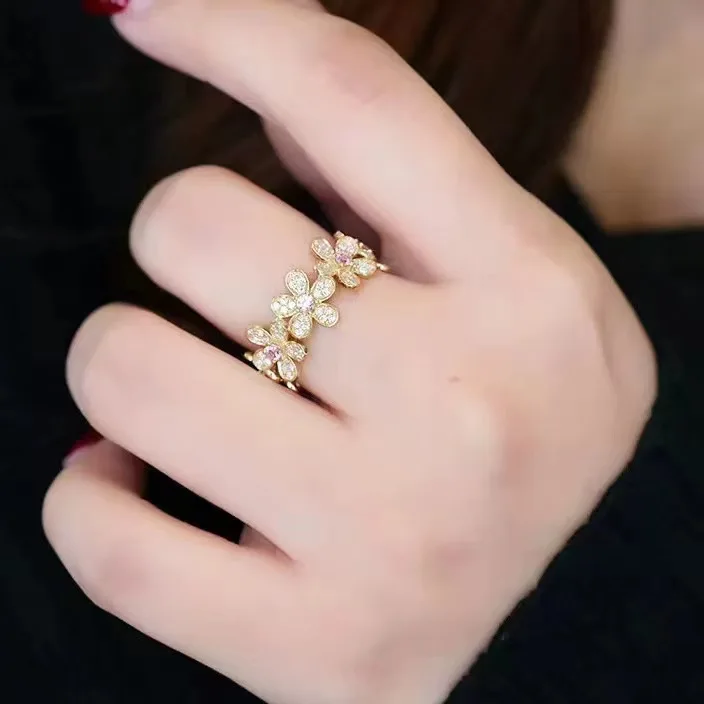 Huitan Special Edition, Flower Ring Women's Vintage Finger Accessories for Daily Wear, Party Exquisite Women's Jewelry Gifts