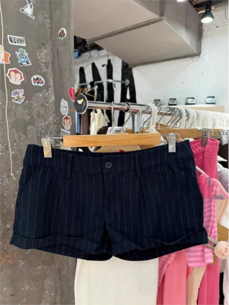 Black Striped Button Straight Shorts Women Harajuku Casual Simple Street High Waist Sweatshorts Classic Vintage Short Pant Y2K