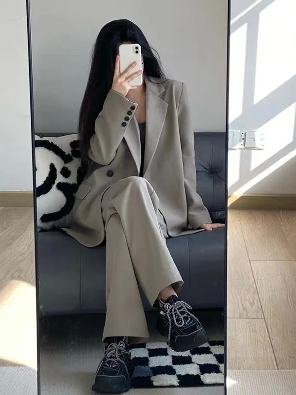 

Серый женский костюм-двойка 2025: Новинка, элегантный повседневный комплект с эффектом стройности, пиджак и брюки с широкими штанинами, модная деловая одежда