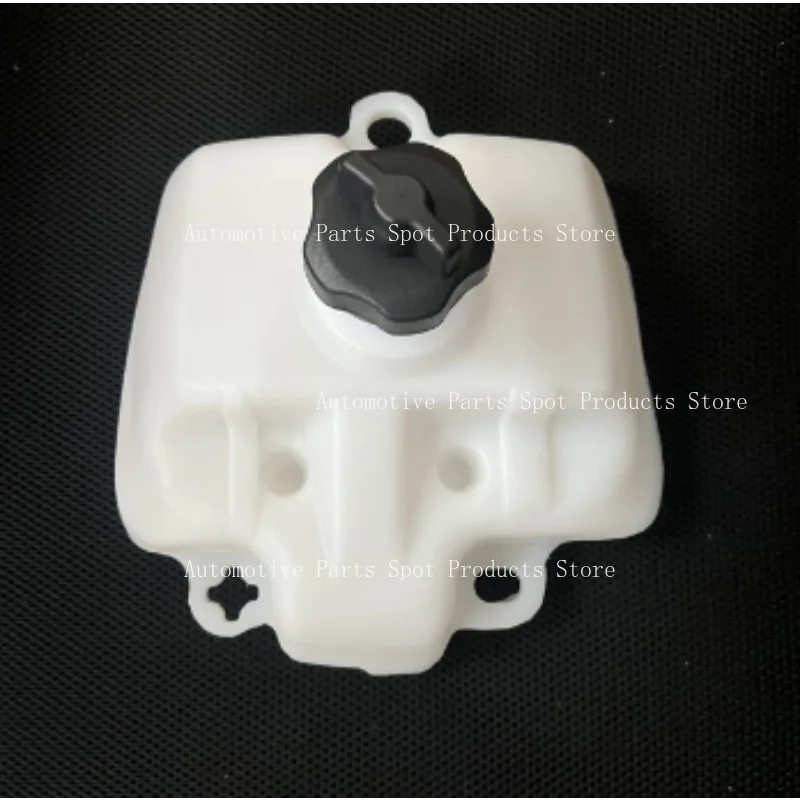 

1 for 4-stroke 2.5hp/3.5hp Outboard with Built-in Fuel Tank