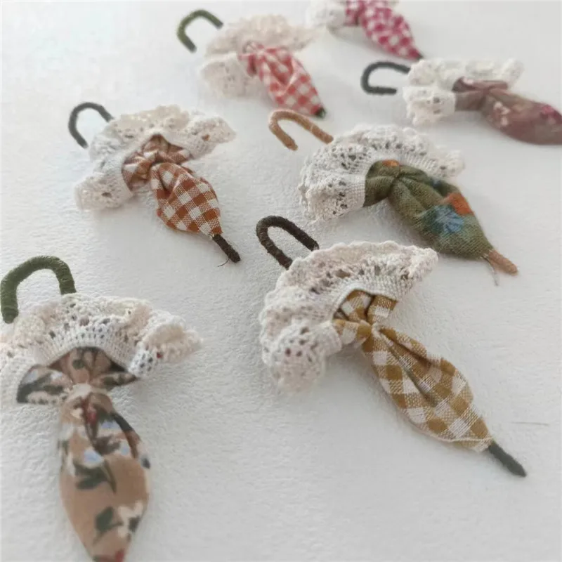 Umbrella Brooch Lace Trim Small Flower Print Handmade Preppy Cute Fresh Artistic Pin for Women Bag Clothing Versatile Daily