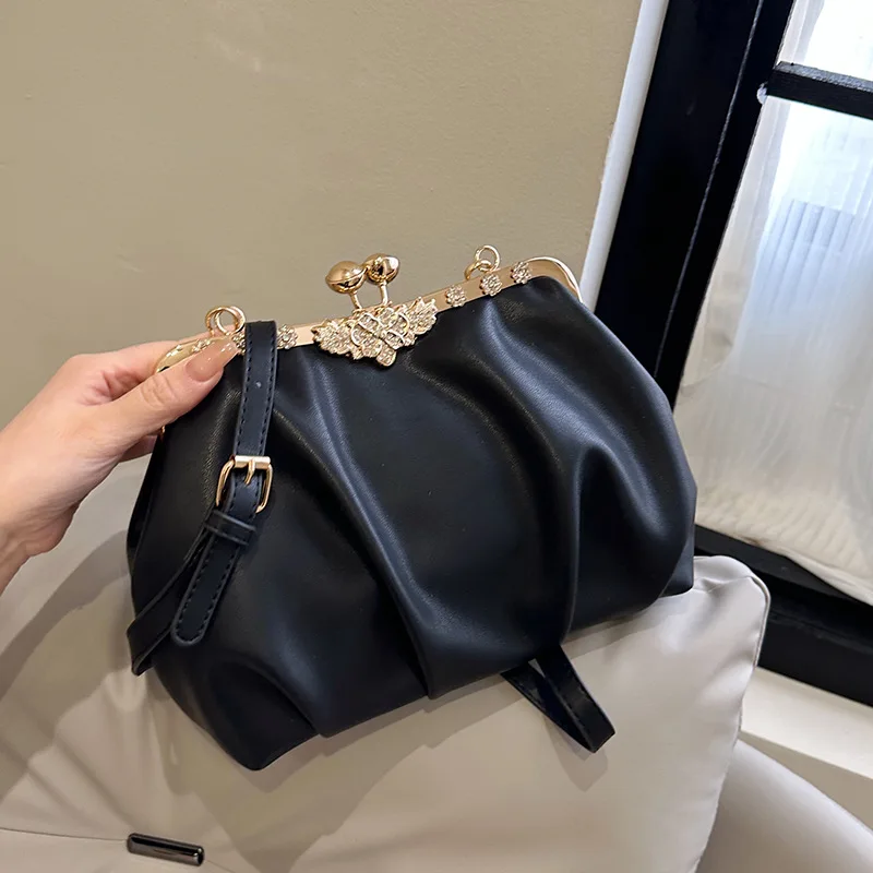 Classic Pure Color Pu Shoulder Bags Crossbody For Women Fashion Classic Folds Cloud Bag Prom Party Small Clutch Ladies Shopping