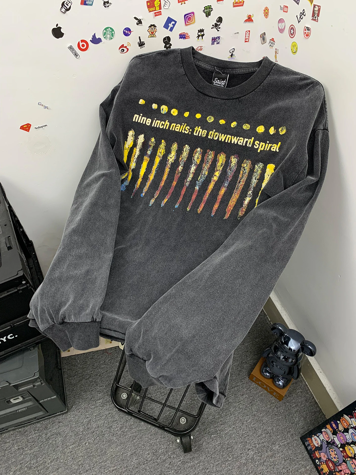 American Style Heavyweight Nine Inch Nail Letter Print Worn-In Washed Loose Long Sleeve T-Shirt for Men Casual Cotton Tee