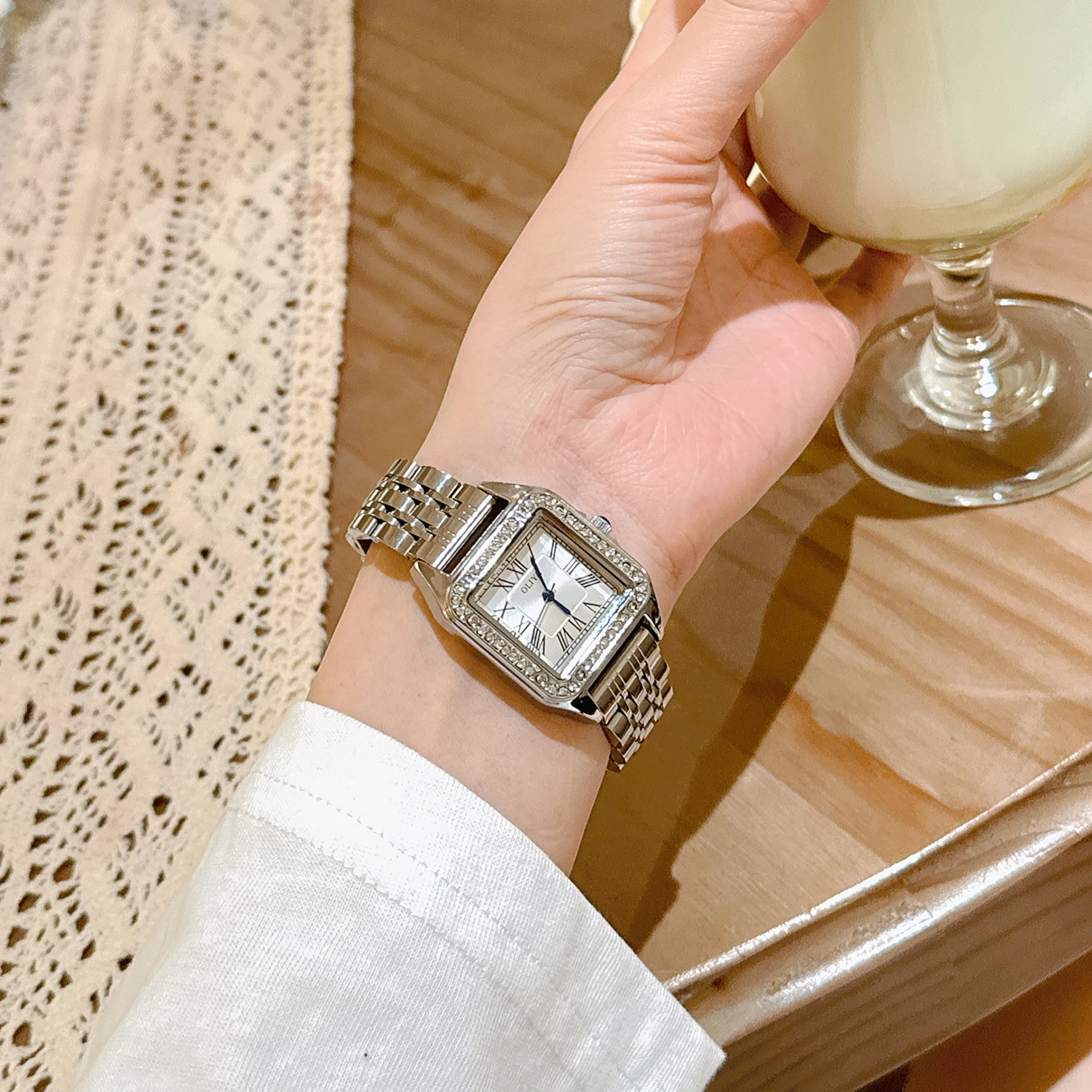 New Style Full Diamond Women's Watch Luxury Brand Stainless Steel Women's Business Watch Quartz Watch Gift for Female Students