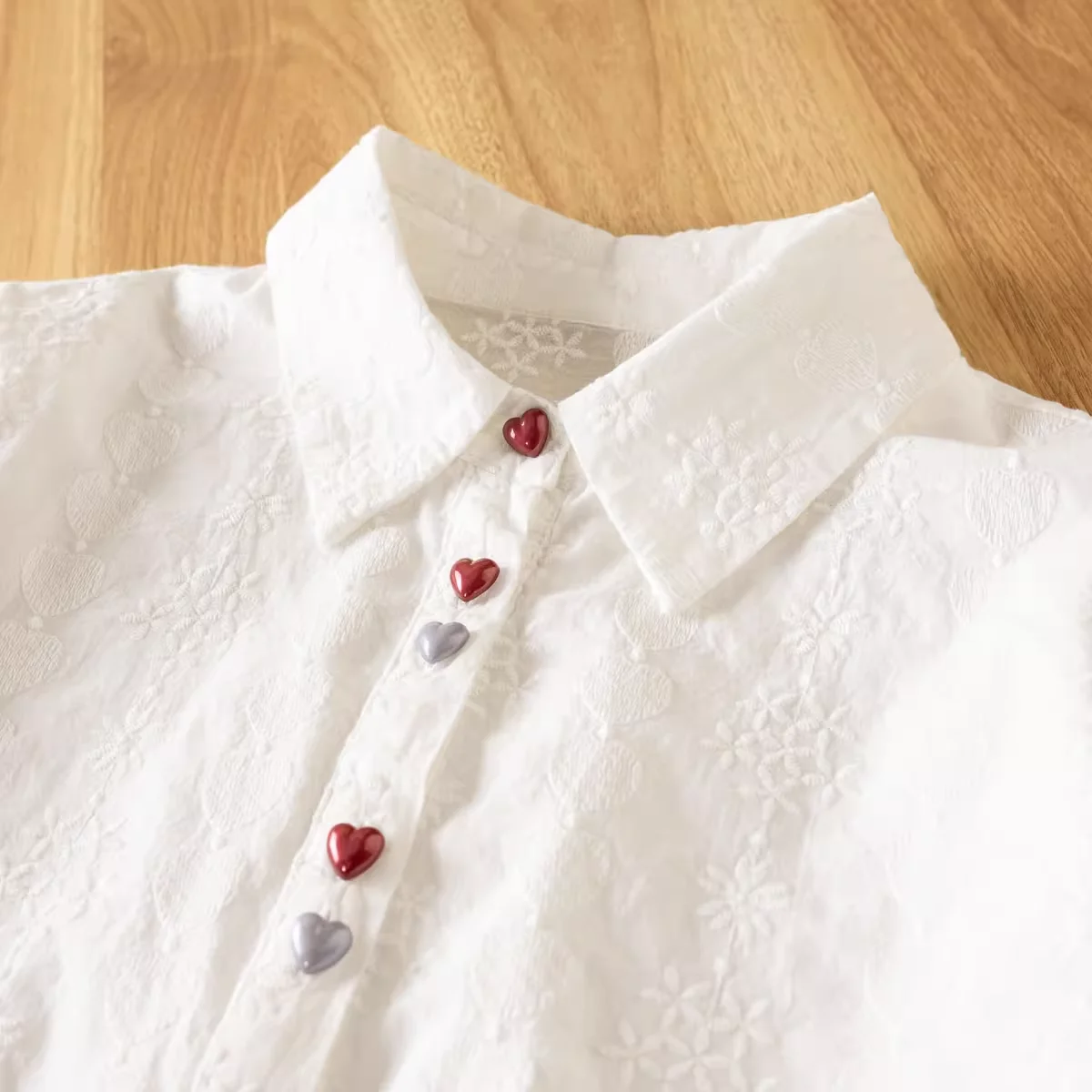 

2025 Mori girl spring autumn Japan style sweet lace embroidery white shirts beige blouses cotton heart-shaped buttons shirts