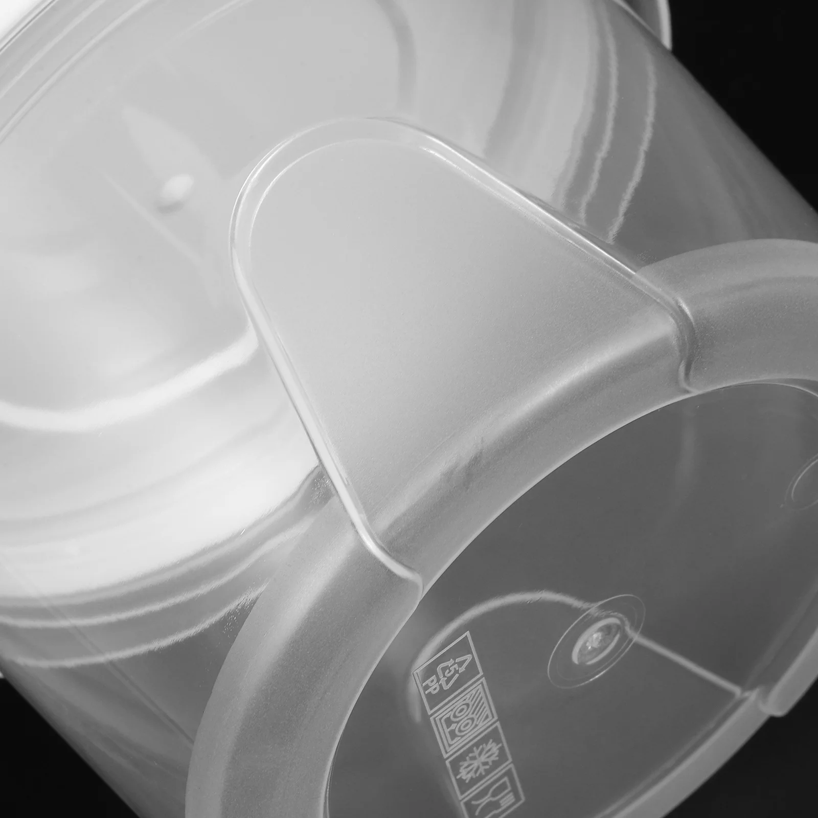 

2Pcs Clear Fridge Storage Containers Reusable Plastic Freezer Box Fresh Keeper Kitchen Sealing Case Freezer Containers