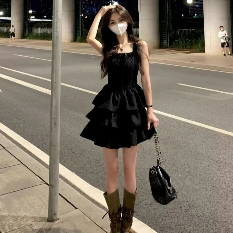 

2026 летнее новое женское платье во французском стиле, черное платье для похудения на одно плечо с подтяжками на талии, элегантная пышная юбка принцессы