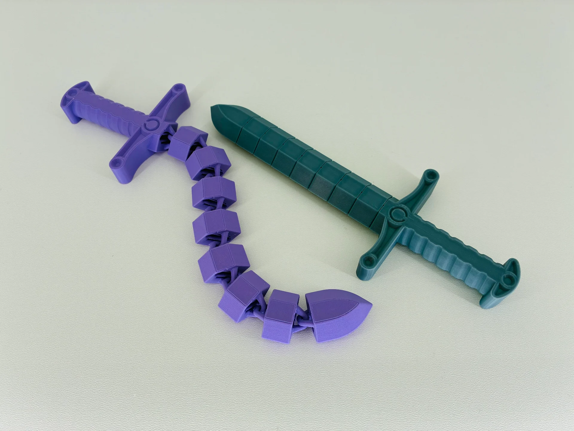 3D Printed Deformable Sword Whip Shape-shifting Sword Foldable Flexible Joint Movement Sword Ornament for Stress Relieving Toy