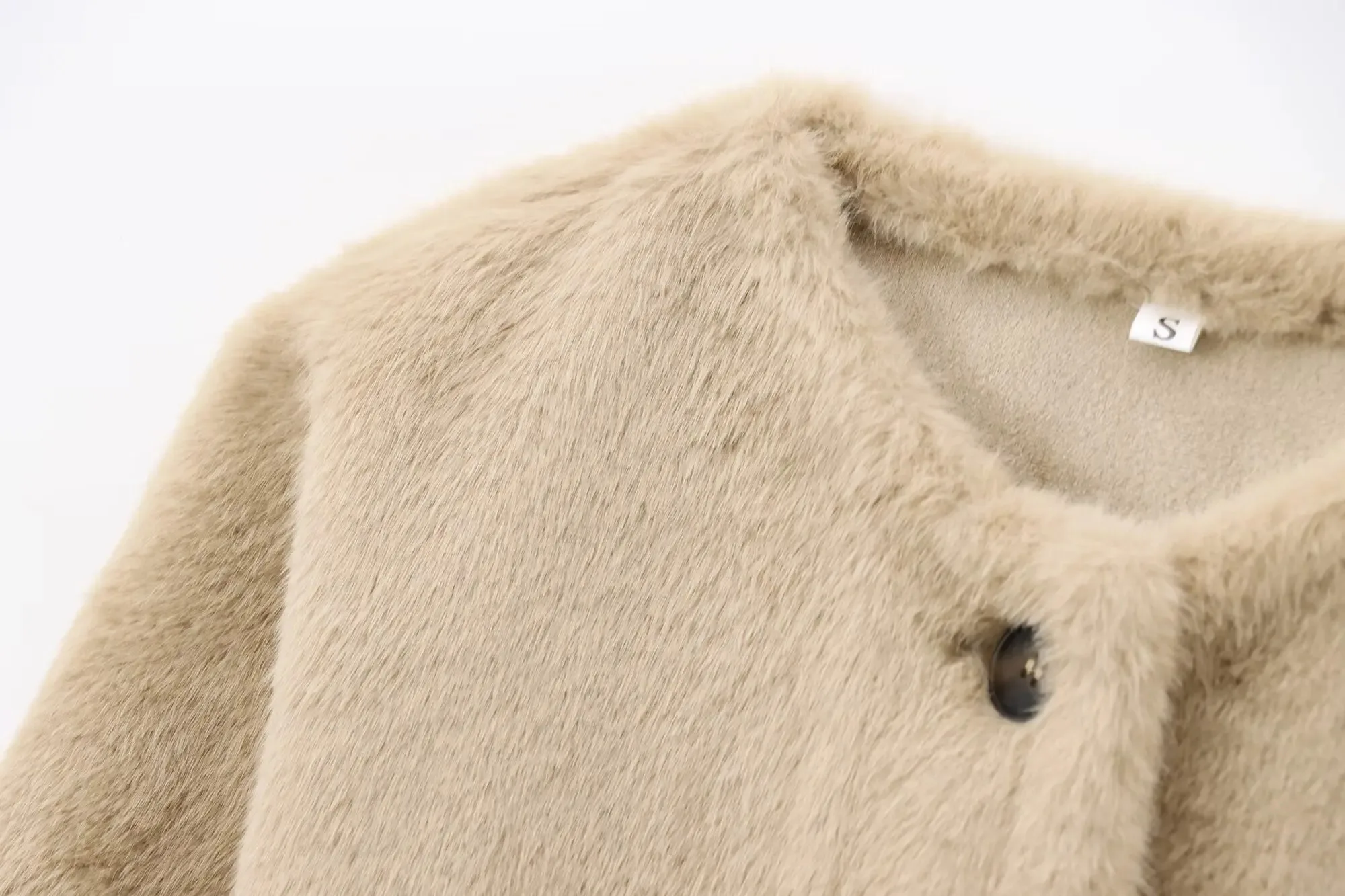 HH femmes automne nouvelle mode col rond simple boutonnage veste femme Chic en peluche fausse fourrure effet recadrée décontracté manteau lourd